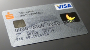 Cartão de crédito típico, de bandeira VISA.Imagem: Pixabay